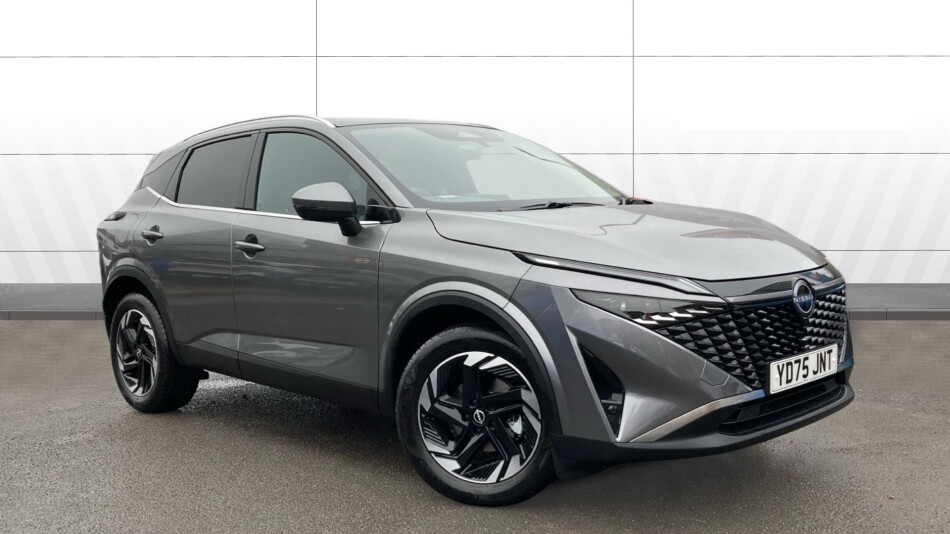 Nissan Qashqai 1.3 DiG-T MH N-Connecta [Glass Roof] 5dr Petrol Hatchback